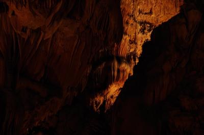 photograph “XII.2013” par David Farreny — www.farreny.net — France, Languedoc-Roussillon, Hérault, Saint-Bauzille-de-Putois, grotte des Demoiselles, grotte, cave, rocher, roche, rock, stalactites, grotto, visage, face, profil, profile, Occitanie